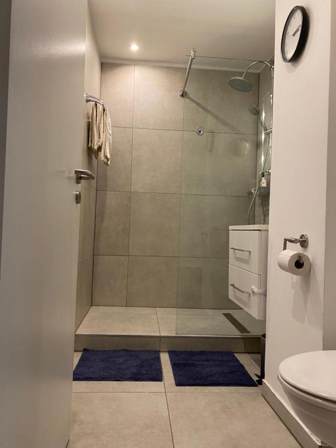 Wunderschone Zentrale Wohnung In Ратинген Екстериор снимка